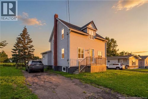 110 Cedar St, Moncton, NB, E1C7L4 | Card Image