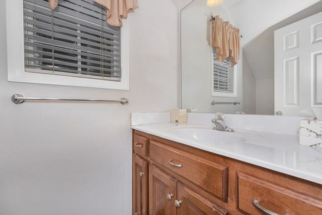 Half bath | Image 10