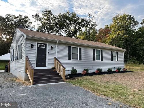 10584 Brent Town Rd, CATLETT, VA, 20119-2401 | Card Image