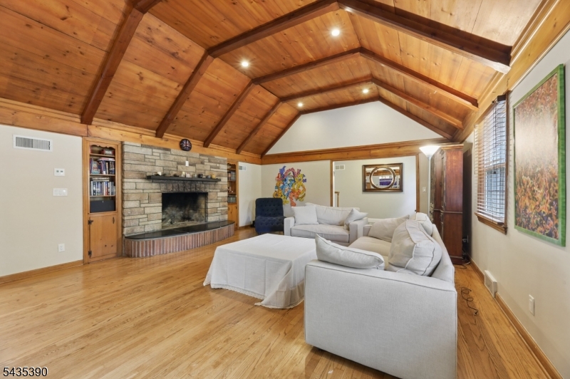 Residential in Teaneck Twp. 4