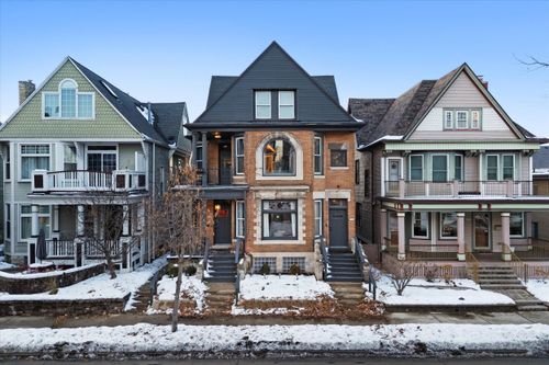 1923 N Oakland Ave, Milwaukee, WI, 53202-1411 | Card Image