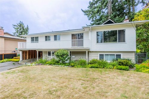 1331 Glenridge Dr, Langford, BC, V9B2M5 | Card Image