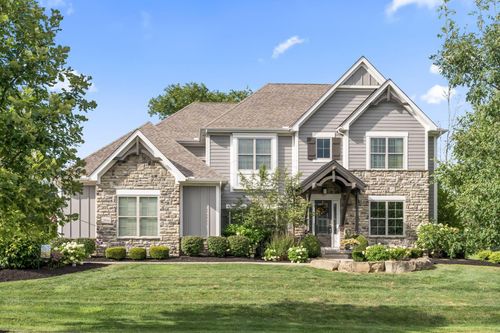 2000 Forestview Ln, Delaware, OH, 43015-3636 | Card Image