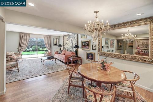6-2001 Oakmont Way, Walnut Creek, CA, 94595 | Card Image