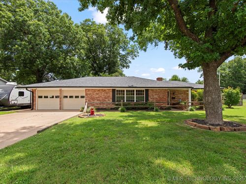 1508 Lariat Dr, Bartlesville, OK, 74006-5317 | Card Image