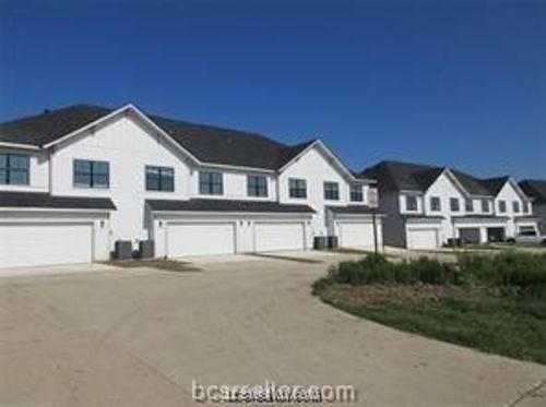 2116 Crescent Pointe Pkwy, College Station, TX, 77845-3916 | Card Image