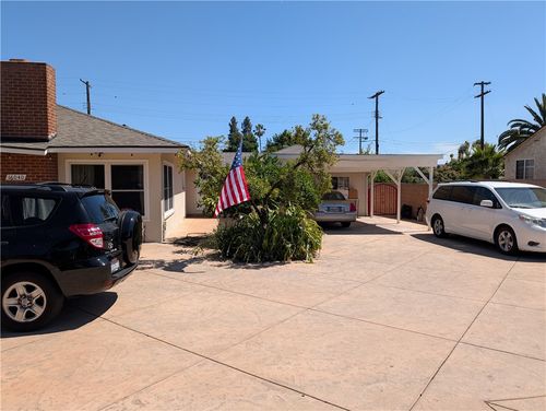 16040 Parthenia St, North Hills, CA, 91343-4806 | Card Image