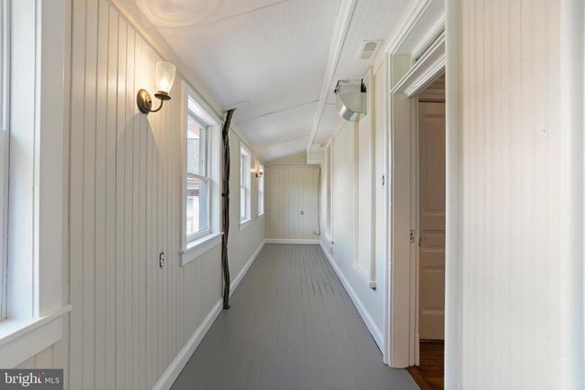 408 W King St, Home with 0 bedrooms, 4 bathrooms and null parking in MARTINSBURG WV | Image 46