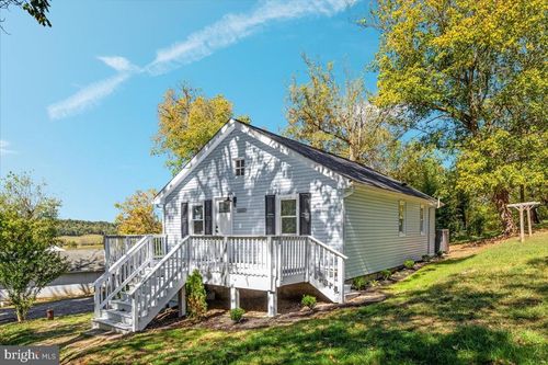 1666 Apple Pie Ridge Rd, WINCHESTER, VA, 22603-3306 | Card Image