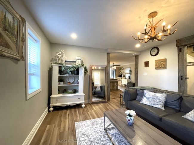 2834 County Rd 124, House other with 3 bedrooms, 2 bathrooms and 5 parking in Duntroon ON | Image 13