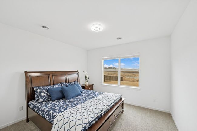 The fourth bedroom is in the lower level with walkout lower level! | Image 29