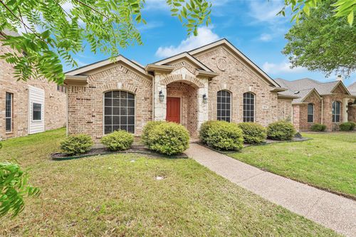12618 Red Hawk Dr, Frisco, TX, 75033-1627 | Card Image