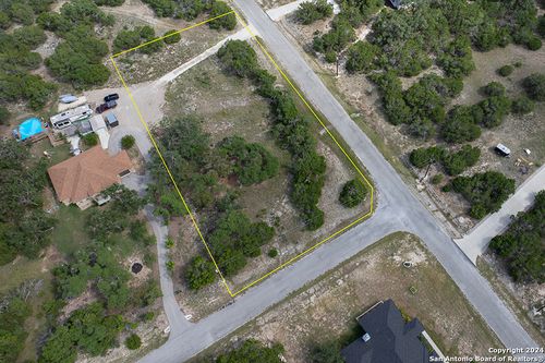 865 Rutherford, Fischer, TX, 78623-2052 | Card Image