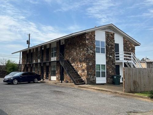 3969 Southlawn Ave, Memphis, TN, 38111-7339 | Card Image
