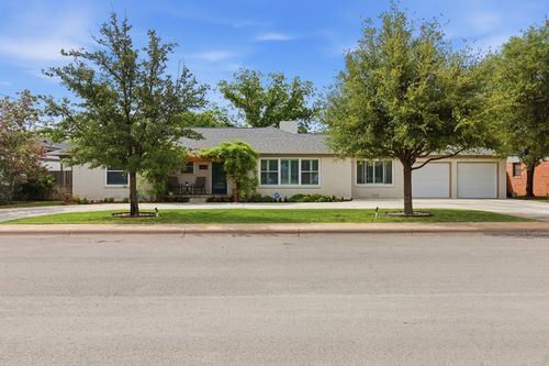 1607 W Tennessee Ave, Midland, TX, 79701-6083 | Card Image