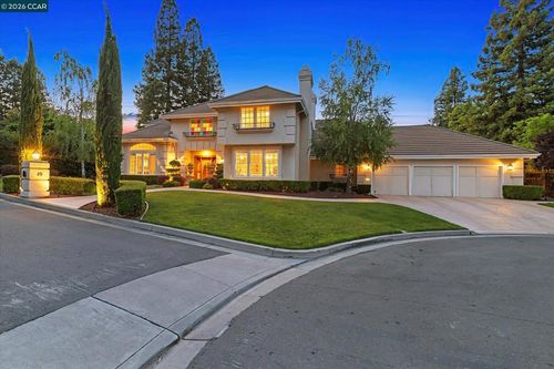 10 Elizabeth Ln, Danville, CA, 94526-1547 | Card Image