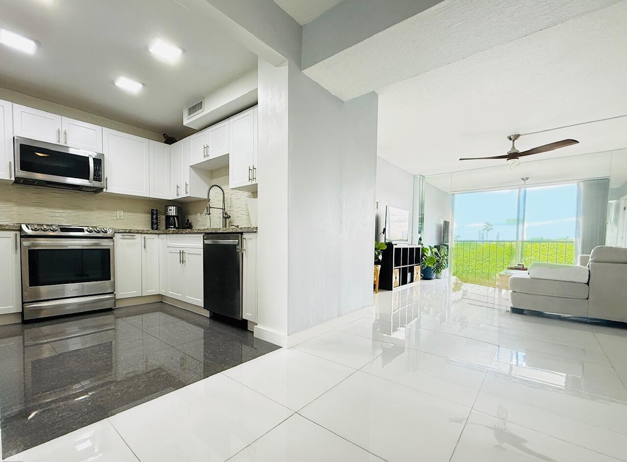 Residential in Lauderhill