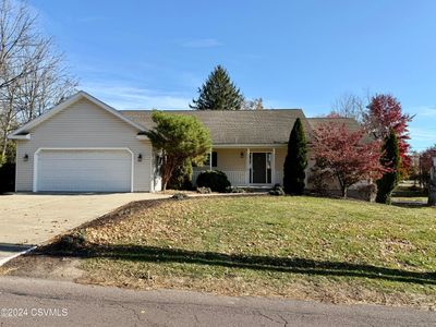 7 Country Club Road, House other with 3 bedrooms, 2 bathrooms and null parking in Bloomsburg PA | Image 1