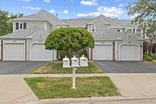 1816 Vermont Dr, Elk Grove Village, IL, 60007-2753 | Card Image