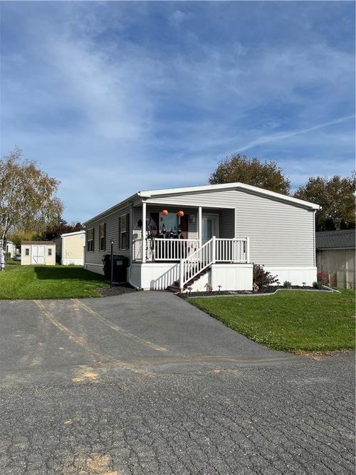65 Wildbriar Ct N, Bath, PA, 18014-8212 | Card Image