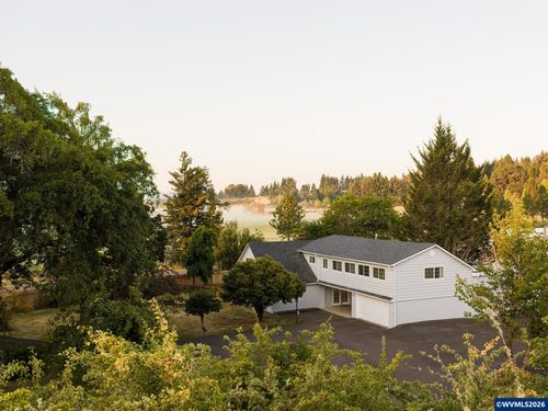 7020 Sw Country Club Dr, Corvallis, OR, 97333 | Card Image