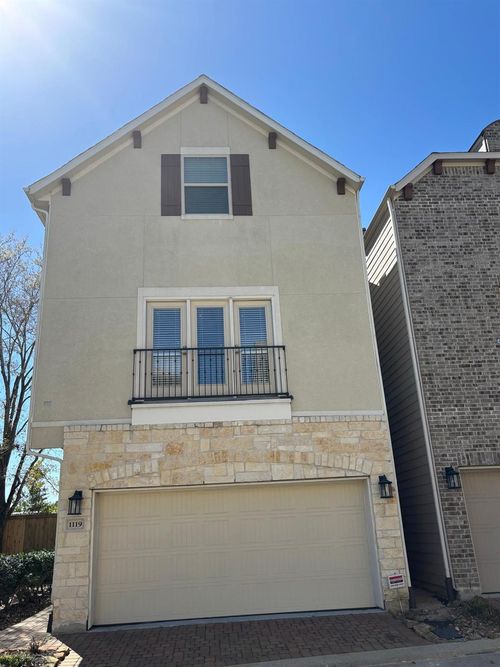 1119 Shepherd Oaks Dr, Houston, TX, 77018-2513 | Card Image
