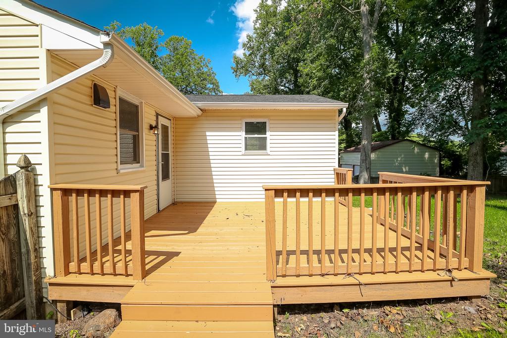 Residential in WINDSOR MILL 4