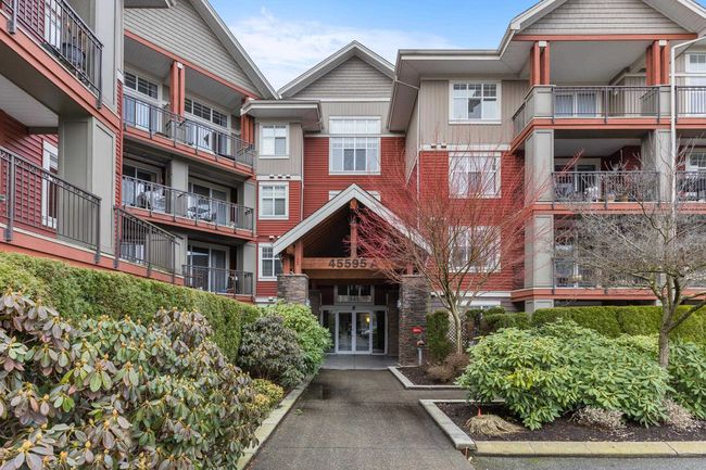 302A - 45595 Tamihi Way, Condo with 2 bedrooms, 2 bathrooms and 2 parking in Chilliwack BC | Image 2