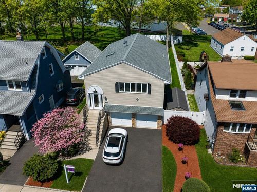 12 Chamberlain Ave, Little Ferry, NJ, 07643-1830 | Card Image