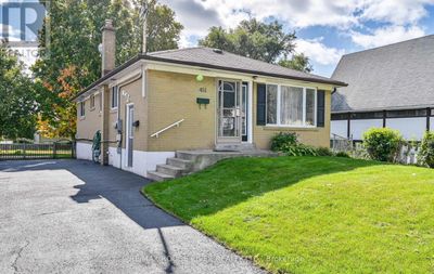 451 Phillip Murray Ave, Home with 5 bedrooms, 2 bathrooms and 3 parking in Oshawa ON | Image 3