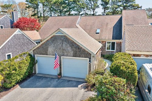 16 W Woods, Yarmouth Port, MA, 02675-1462 | Card Image