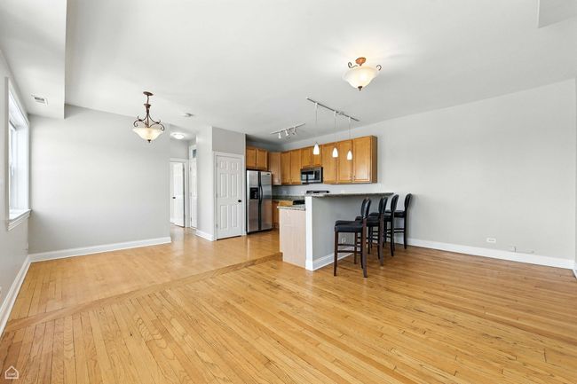 APT-3 - 3302 W Crystal St, Condo with 3 bedrooms, 2 bathrooms and 1 parking in Chicago IL | Image 9