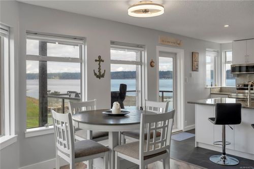 1401-27 Island Hwy S, Campbell River, BC, V9P1A2 | Card Image