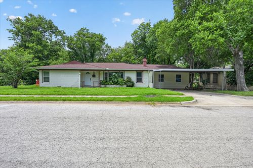 2833 Scruggs Park Dr, Richland Hills, TX, 76118-6617 | Card Image