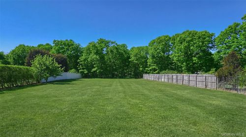 69 Peters Ln, Westhampton Beach, NY, 11978-1407 | Card Image