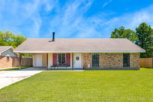 113 Diplomat Way, Thibodaux, LA, 70301-4313 | Card Image