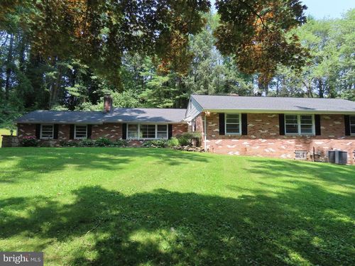 863 Yorklyn Rd, HOCKESSIN, DE, 19707-9676 | Card Image