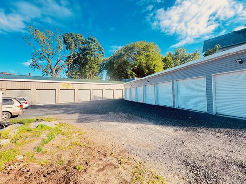 32 Smith St, Middletown, NY, 10940-3711 | Card Image