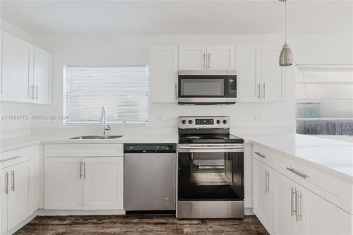 4338 Nw 24th Ave, Miami, FL, 33142-4622 | Card Image