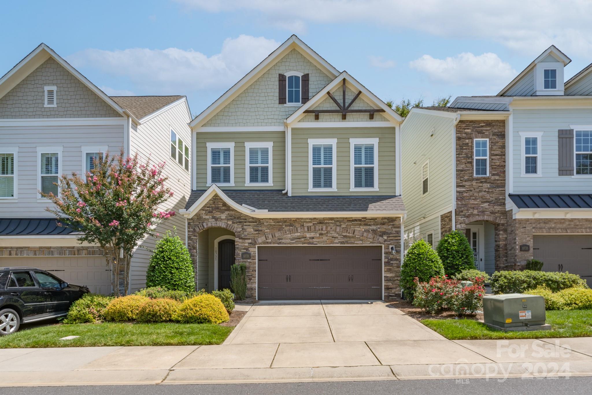 Endhaven Village Dr, Charlotte, NC 28277
