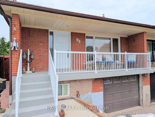 94 Archibald St, Brampton, ON, L6X1L9 | Card Image