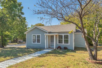 2201 Bolivar Street, House other with 2 bedrooms, 1 bathrooms and null parking in Denton TX | Image 2