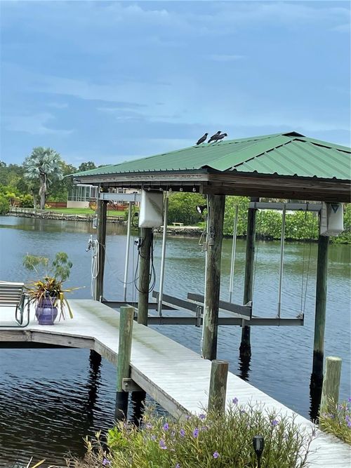 9922 Alavista Dr, GIBSONTON, FL, 33534-4400 | Card Image