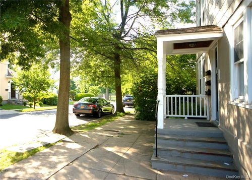 apt-3-221 Jensen Ave, Mamaroneck, NY, 10543-2941 | Card Image