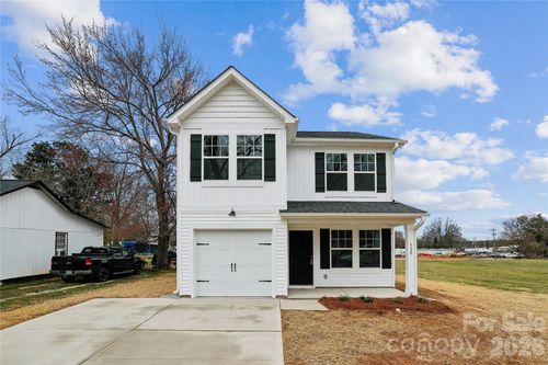 520 Bond Street, Statesville, NC, 28677 | Card Image