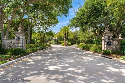 9200 E Marsh Island Dr, Vero Beach, FL, 32963-9535 | Card Image