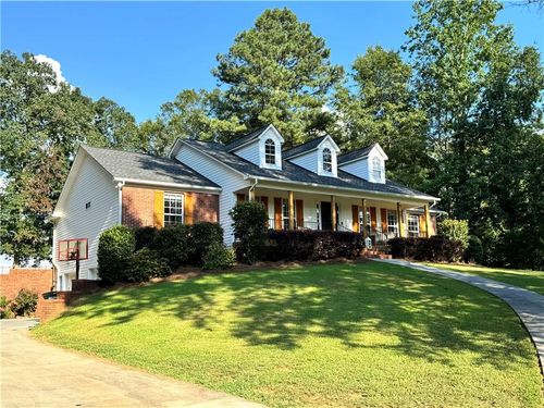 132 Hunter Dr Ne, Calhoun, GA, 30701-4946 | Card Image