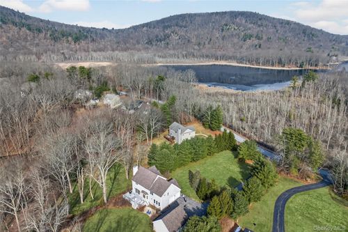 231 Lake Rd, Pine Plains, NY, 12567-5556 | Card Image