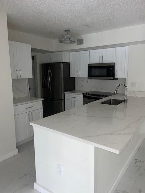 apt-207-3870 Lyons Rd, Coconut Creek, FL, 33073-4493 | Card Image