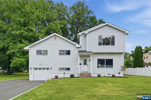 21 John Pl, Cedar Grove, NJ, 07009-1050 | Card Image